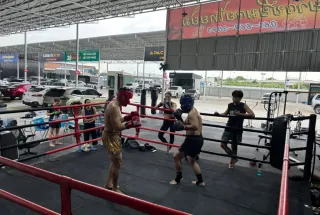 อุปกรณ์และนวมมาตรฐาน ยาวชัย