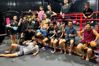การฝึกซ้อมจับเป้าตัวต่อตัว ยาวชัย